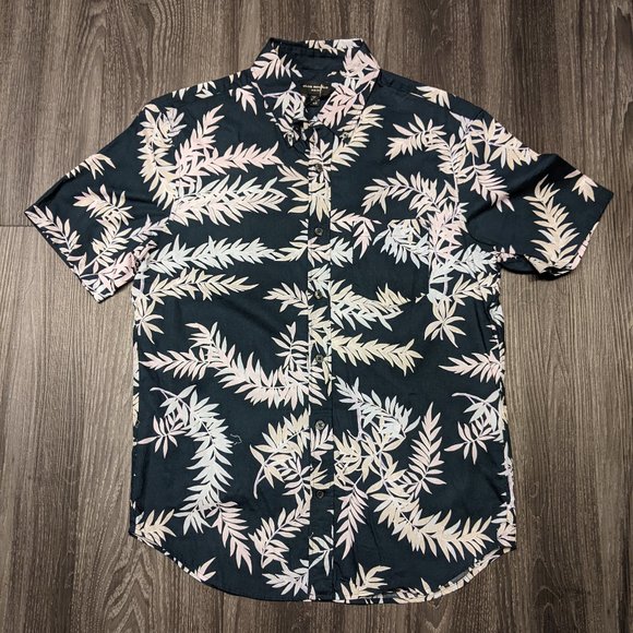 Club Monaco Short Sleeve Shirt - Picture 2 of 4